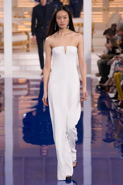 Look 17